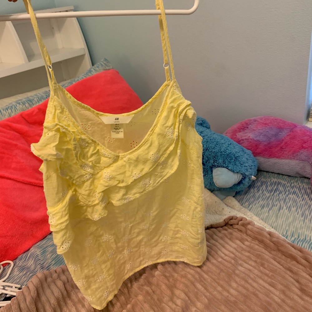 Yellow tank top!